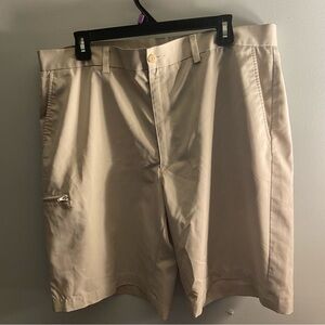 Grand Slam Performance Khaki Shorts Men’s 38 – Beige Zip Pocket